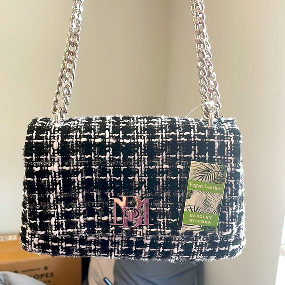 SOLD! NWT Badgley Mischka Crossbody Purse - Picture 2 of 7